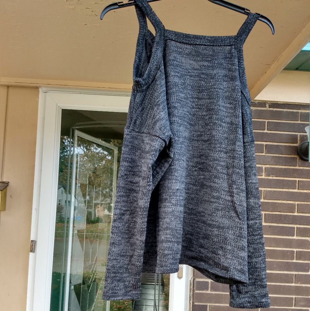 UNIQUE Extra Soft Open Shoulder Blouse Sweater - Picture 7 of 9